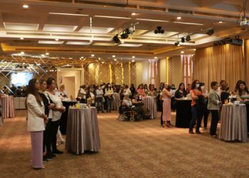 Mimoza Kadın Derneği birinci yılını kutladı Mimoza Kadın Derneği birinci yılını kutladı