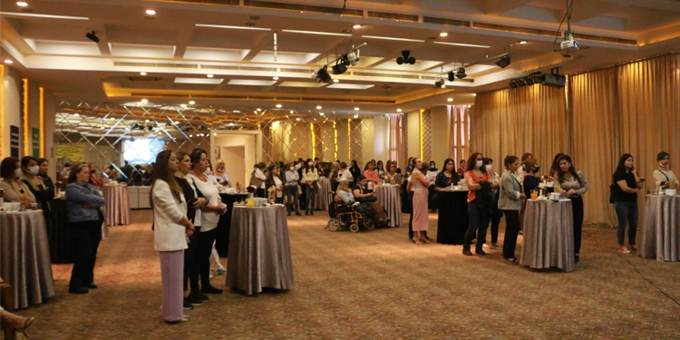 Mimoza Kadın Derneği birinci yılını kutladı Mimoza Kadın Derneği birinci yılını kutladı