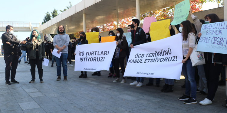 Öğrencilerden barınma sorunu ve ÖGB şiddeti protestosu Öğrencilerden barınma sorunu ve ÖGB şiddeti protestosu