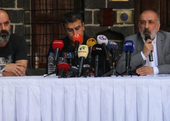 Sanatçı Güneştekin’den eleştirilere yanıt