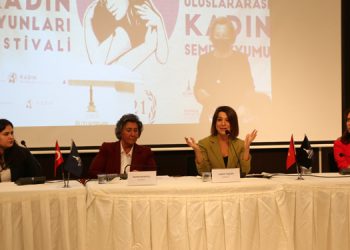 ‘Uluslararası Kadın Sempozyumu’nun ilk gününde birleşik mücadele çağrısı