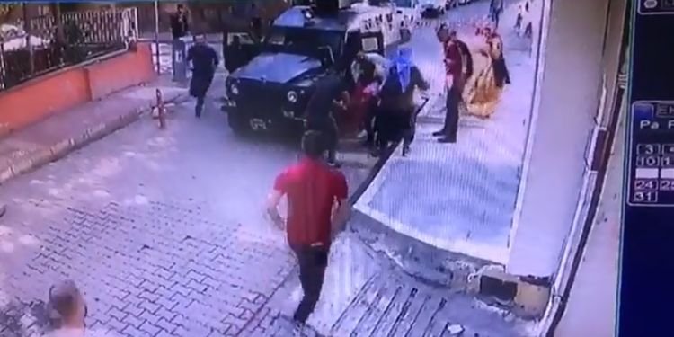 ‘Zırhlı araçların kent merkezlerinde dolaştırılması yasaklanmalı’ ‘Zırhlı araçların kent merkezlerinde dolaştırılması yasaklanmalı’