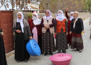 “Bir gün tok, altı gün açız”