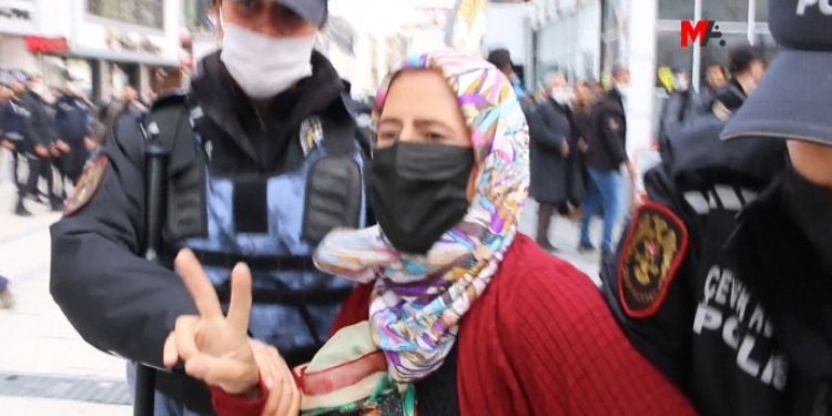 ‘Kürtler size baş eğmez’ diyen Babur: Onurlu Kürtlerin söylediği sözdür ‘Kürtler size baş eğmez’ diyen Babur: Onurlu Kürtlerin söylediği sözdür