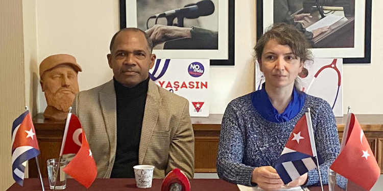 Ankara’da Küba için yardım kampanyası Ankara’da Küba için yardım kampanyası