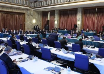 Dersim Dağ: Mahallelerde güvenlik güçlerinin gözleri önünde uyuşturucu satılıyor