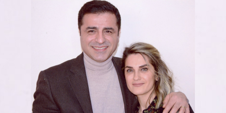Başak Demirtaş: Az önce ‘cumhurbaşkanımız’ ile görüştüm Başak Demirtaş: Az önce ‘cumhurbaşkanımız’ ile görüştüm