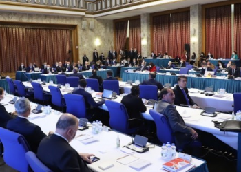 Anadile dair önerge işleme konulmadı