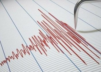 Karadeniz açıklarında 4.8 büyüklüğünde deprem: İstanbul’dan da hissedildi