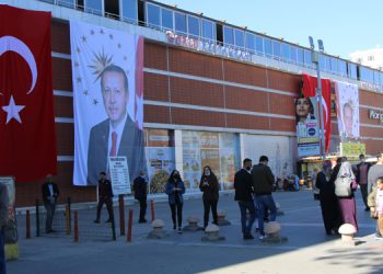 Erdoğan katılacağı törene katılma zorunluluğu