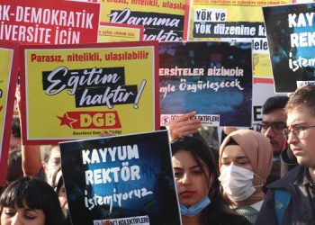 Gençlik örgütlerinden YÖK protestosu