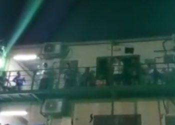 Katar’da parasını alamayan inşaat işçileri eylem yaptı