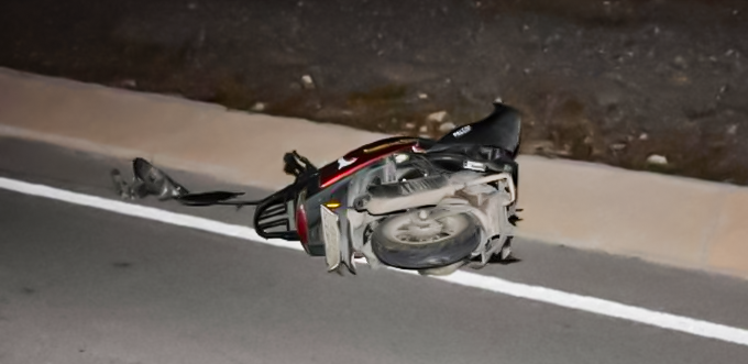 Motokurye kazada hayatını kaybetti Motokurye kazada hayatını kaybetti