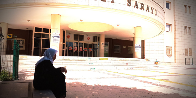 Şenyaşar ailesinin Adalet Nöbeti 264’üncü gününde Şenyaşar ailesinin Adalet Nöbeti 264’üncü gününde