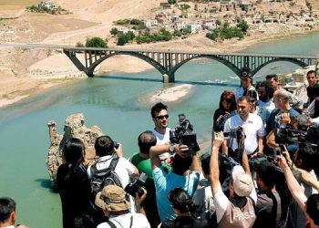 Tarkan’dan Hasankeyf paylaşımı: Nasıl kıyabildiniz?