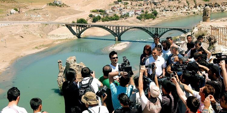 Tarkan’dan Hasankeyf paylaşımı: Nasıl kıyabildiniz? Tarkan’dan Hasankeyf paylaşımı: Nasıl kıyabildiniz?