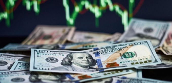 Dolar 13,6 liradan güne başladı Dolar 13,6 liradan güne başladı