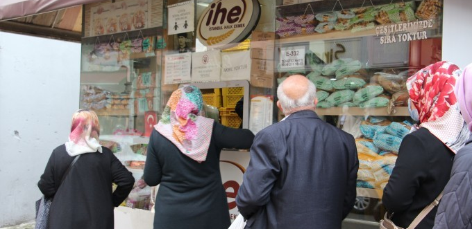 ‘Savaşa ayrılan bütçe dudak uçuklatıyor’ ‘Savaşa ayrılan bütçe dudak uçuklatıyor’
