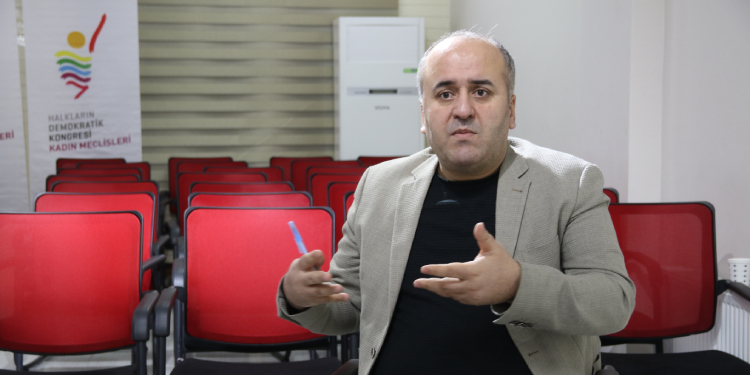 HDK Eşsözcüsü Çiçek: Hedefimiz Demokratik Cumhuriyet’tir HDK Eşsözcüsü Çiçek: Hedefimiz Demokratik Cumhuriyet’tir
