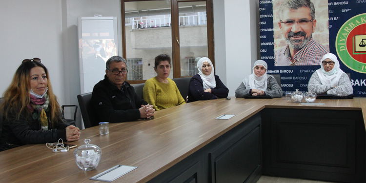 Adalet Nöbeti’ndeki aileler: Sonuç alıncaya kadar sürdüreceğiz Adalet Nöbeti’ndeki aileler: Sonuç alıncaya kadar sürdüreceğiz