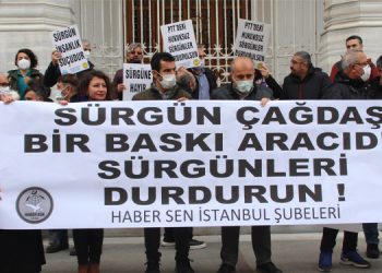 Emekçilerin görev yerlerinin değiştirilmesi protesto edildi