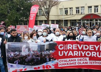 Hekimler özlük hakları için bir günlük grevde