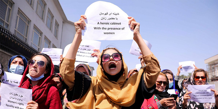 Kadınlar Taliban yönetiminde yaşadıklarını mektuplarla duyurdu Kadınlar Taliban yönetiminde yaşadıklarını mektuplarla duyurdu