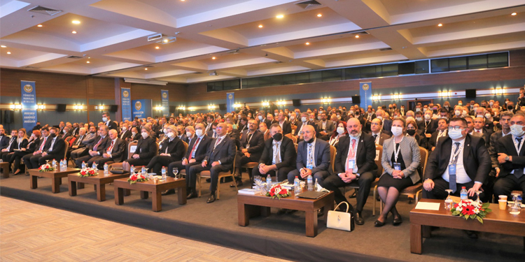 TBB Genel Kurulu başladı, Feyzioğlu baroları suçladı TBB Genel Kurulu başladı, Feyzioğlu baroları suçladı