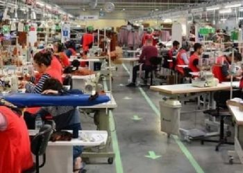 Tekstil işçileri patronların insafına terk edildi