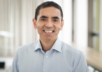 Uğur Şahin: Omicron’a karşı 3. dozda koruma yüzde 70 ama pandemiyi bitirmek için aşı yeterli değil