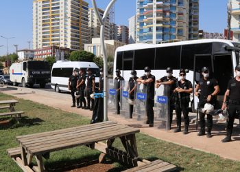 Valiliğin keyfi yasak gerekçesi: Biten açlık grevleri