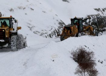 Van’da 167 mahalle ve bağlı 233 mezranın yolu kapandı