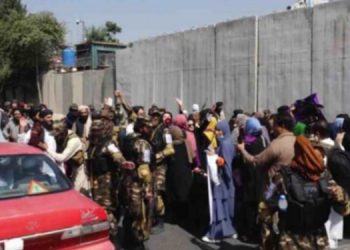 Afganistanlı kadınlar: Evlerimiz teker teker basılıyor, tehlikedeyiz