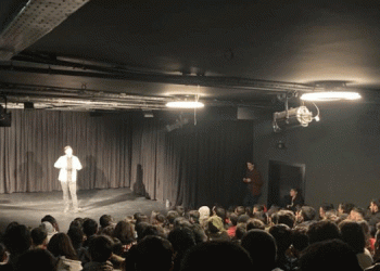‘Bağımlılığı kıralım’ kampanyası kapsamında stand-up gösterisi