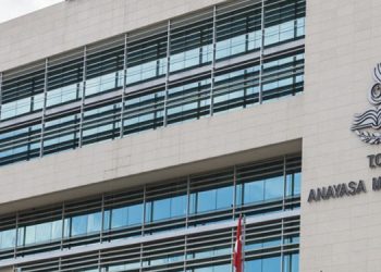 Barolara çağrı: AYM’nin üç adayı da kadın olsun