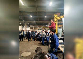 Çimsataş Fabrikası’nda işçiler üretimi durdurdu