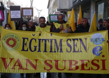 Eğitim Sen: Öğretmenlik Meslek Kanunu Tasarısı geri çekilsin