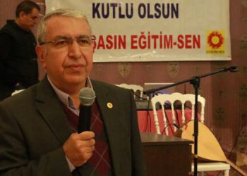 Eğitim-Sen’in kuruluşu Mersin’de kutladı