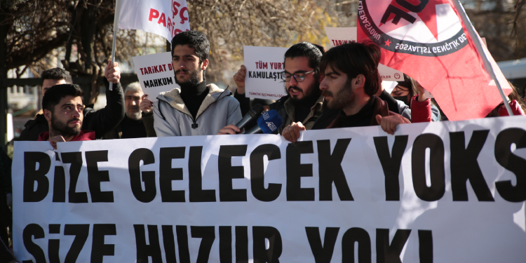 “Enes’in katili bu düzendir” “Enes’in katili bu düzendir”