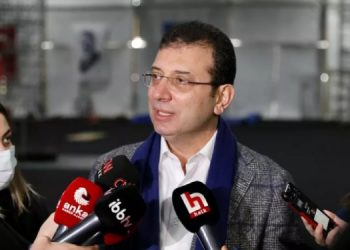 İmamoğlu: Metroyla ve 300 tane yeni otobüsle buluşmanızı engelliyorlar diye her yere yazacağız