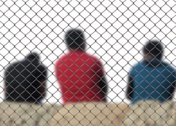 Göçmenleri Ege’ye geri itmekle suçlanan Frontex direktörü istifa etti