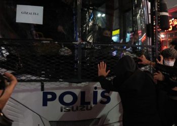 İstanbul’da gözaltına alınan 83 öğrenci emniyette tutuluyor