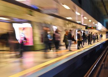 İstanbul’da yoğun kar yağışı nedeniyle metro seferleri saat 02.00’ye kadar uzatıldı İstanbul’da yoğun kar yağışı nedeniyle metro seferleri saat 02.00’ye kadar uzatıldı