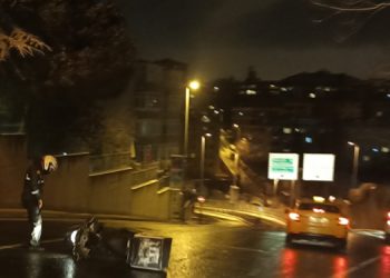 Kar yasağına uymayan motokuryeler: Çalışmak zorundayız