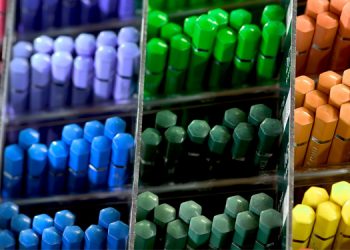 Kırtasiyeci: 1.5 ay önce bir top kağıdı 15 liraya alıyorduk, şimdi 62 liraya alıyoruz