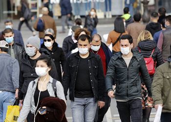 Torba kanun teklifinde değişiklik: Salgın döneminde maske takmayanlara verilen cezalar silinecek