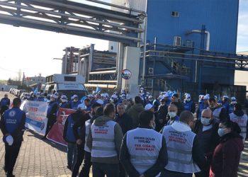 Lila Kağıt işçileri hakları için 9 gündür eylemde