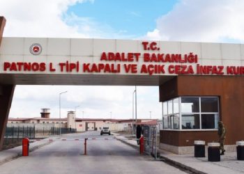 Patnos’ta tutukluların el konulan malzemeleri kantinde satıldı