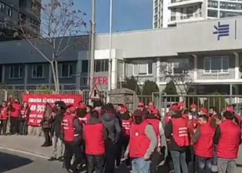 Rifis Makina’da işçiler üretimi durdurdu