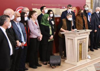 TTB Meclis’ten seslendi: Sağlık çalışanlarının sesini duyun